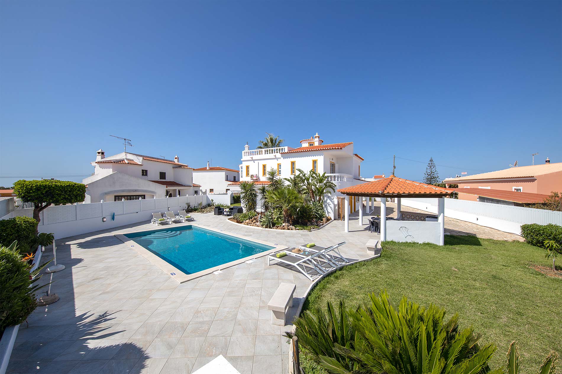sun-villa-escapes-villa-quatro-vento-portugal-SVE14376-15